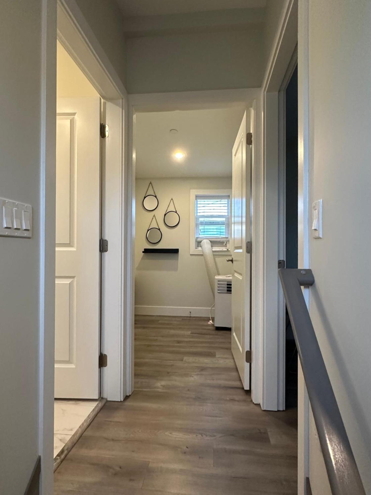 Bright And Cozy Modern Home In Vancouver - Central To Yvr-Downtown - Free Private Parking Kültér fotó