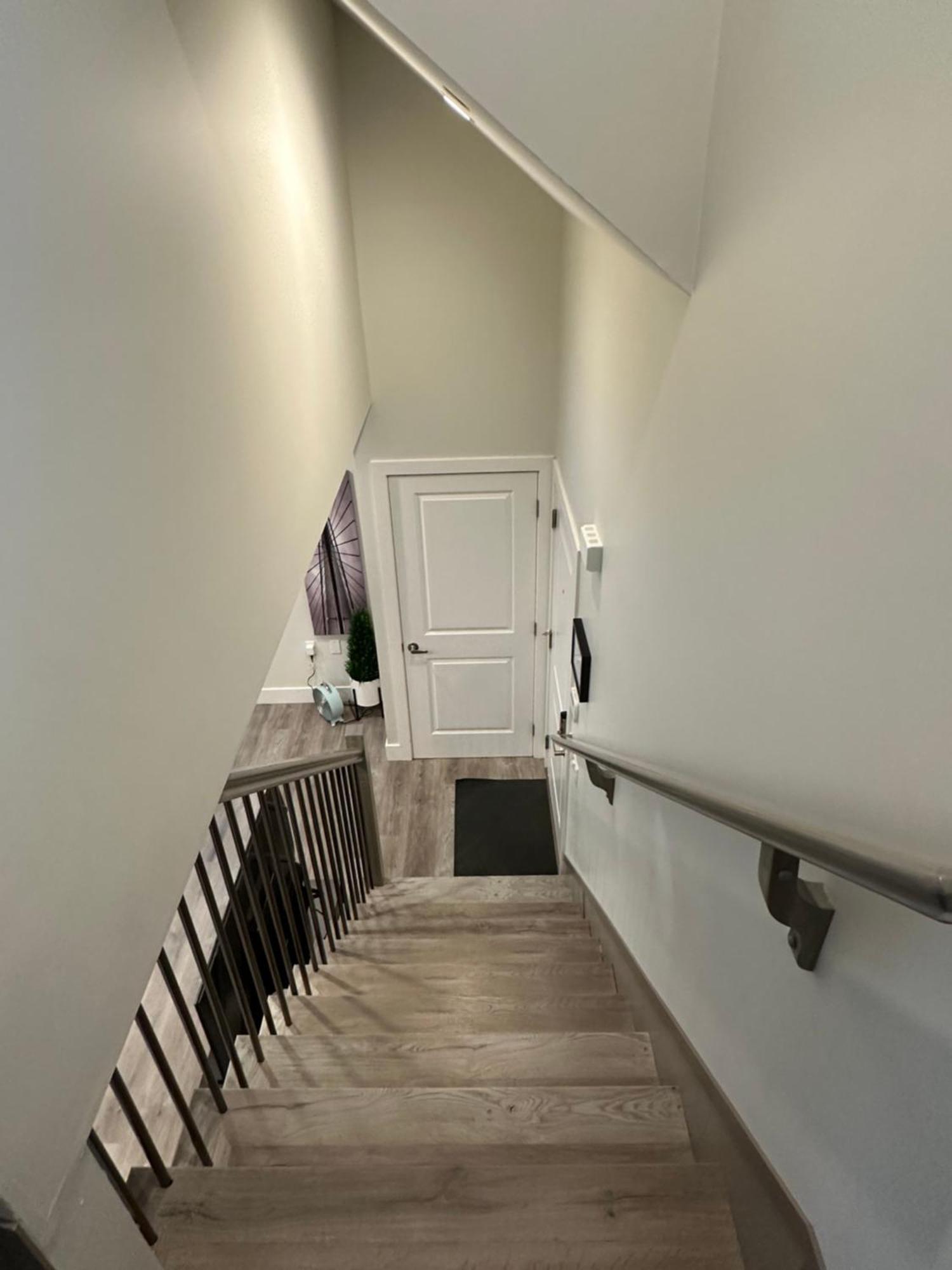 Bright And Cozy Modern Home In Vancouver - Central To Yvr-Downtown - Free Private Parking Kültér fotó